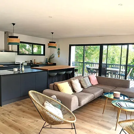 Vila De Prestige Avec Piscine Chauffee, Proche Plages Et Port De - Fr-1-239-1070